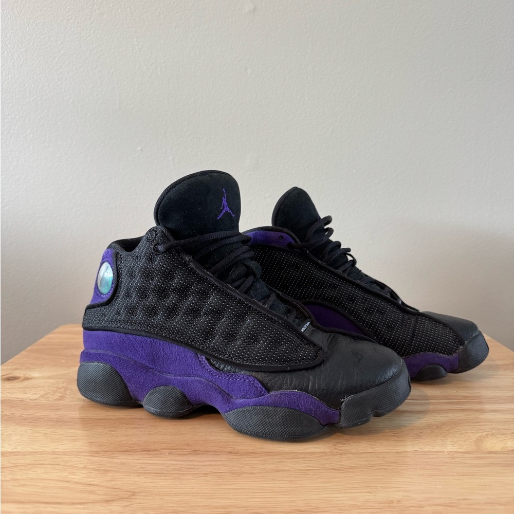 Air Jordan 13 Retro Women's Sneakers - Black and Purple—size 4.5Y (6 Womens)